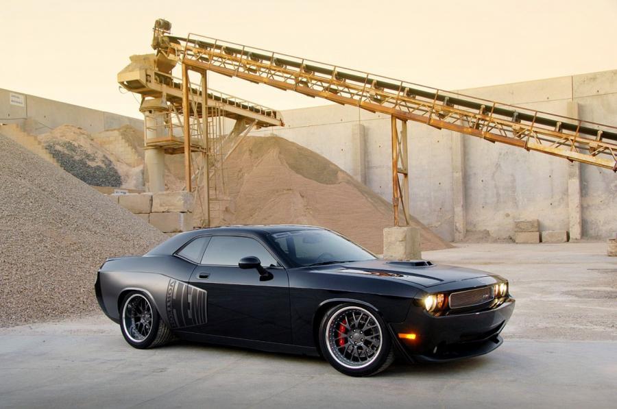  Dodge Challenger Widebody Classic Design Concepts 2009 года  (фото 23 из 34)